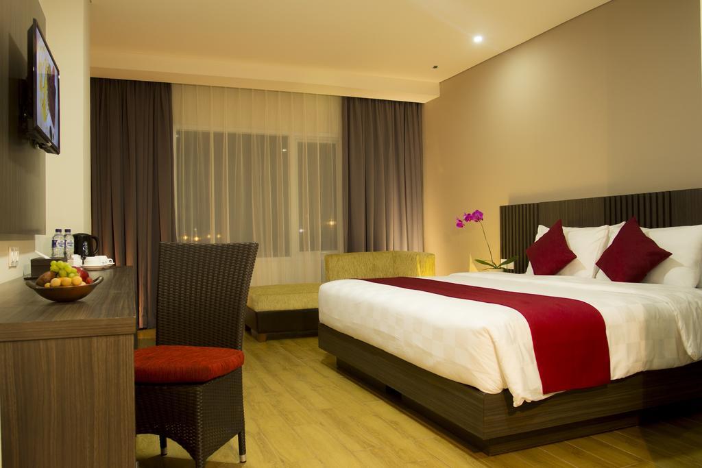 Merapi Merbabu Hotels Bekasi Room photo